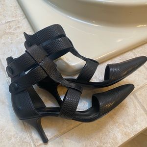 EUC Alexander Wang TATI lizard black sandals 35
